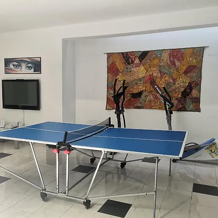 Luxury * אדחה